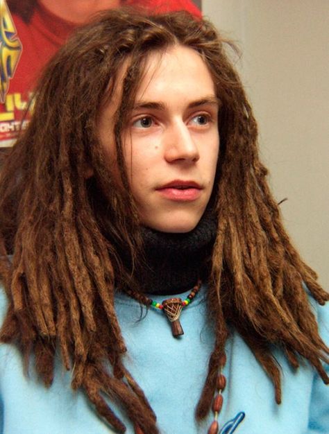 Detsl Aka Le Truk 2000, White People With Dreads, Hippie Boy, White Dreads, Long Dreads, Gents Hair Style, Dreadlock Hairstyles For Men, Dreads Styles, Black Men Hairstyles