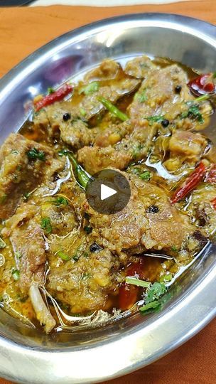 Mutton Stew Recipes, Motton Receipe, Mutton Stew, Kailash Kher, Mutton Gravy, Mutton Recipe, Whole Spices, Mutton Recipes, Onion Gravy