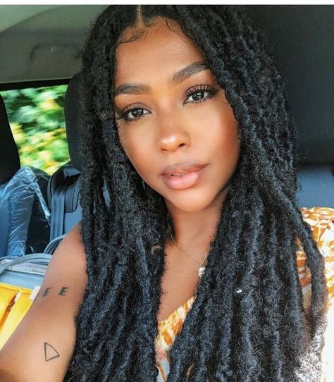 This faux locks hairstyle is the perfect style for summer.  Get this style and the products needed for the style on nappyme website. PS: Feel free to ask any questions in the comments, we are here to help. Faux Hairstyles, Faux Locs Hairstyles, Pelo Afro, African Braids Hairstyles, Locs Hairstyles, Faux Locs, Braids For Black Hair, Box Braids Hairstyles, Twist Hairstyles