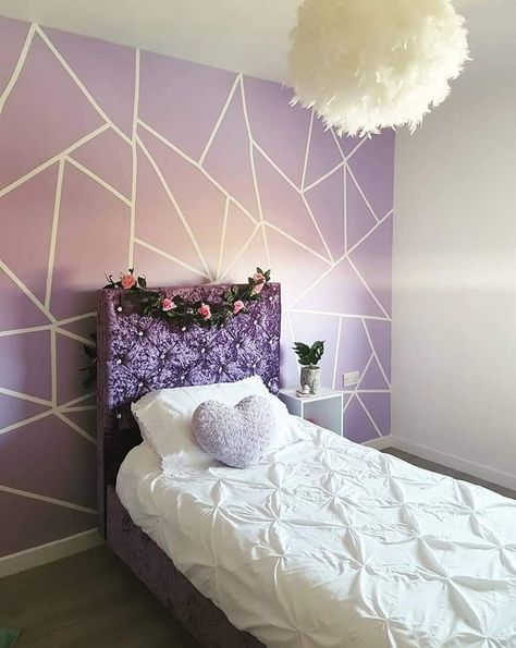 Purple Wall Design Bedrooms, Purple Paint Room Ideas Bedrooms, Teen Purple Bedroom, Purple Wall Paint Ideas, Teen Room Paint Ideas, Ideas Para Pintar Mi Cuarto, Wall Paint Designs Bedroom Indian, Purple Wall Painting Ideas Bedroom, Teen Bedroom Paint Ideas