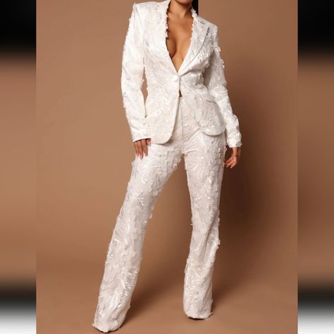 Novaluxe Kelsey High Wasted Pants Size Large White Lined Approximate Measurements: Waist: 16 Inches Rise: 14 Inches Inseam: 35 Inches 100% Polyester Women Pants Suits Wedding, White Lace Pant Suit, Wedding Suit Dress Women, Gold Pants Suit For Women, White Bridal Suit For Women, All White Event Outfit, White Pantsuits For Women, Reception Jumpsuit Brides, White Suits For Women Classy