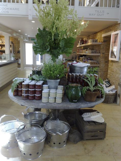 The Drill Hall Emporium: Daylesford Organic Farm Shop - in the Cotswolds Garden Center Displays, Farm Store, Interior Vintage, Design Blogs, Organic Farm, Display Cabinets, Farm Shop, Food Display, Merchandising Displays