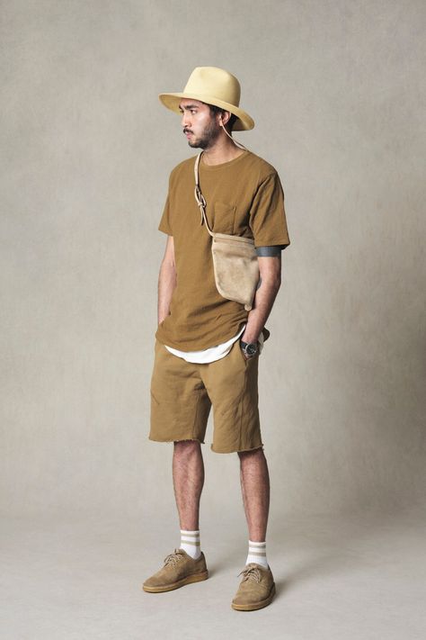 Earth Tone Outfits Men, Earth Tone Outfits, Summer Tones, Outfits Men Summer, Technical Textiles, Minimalist Fashion Men, Notes Style, Earthy Outfits, Neutral Beige