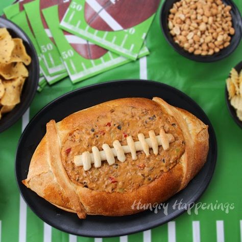 Football Bread Bowl filled with Taco Dip Football Bread, Superbowl Snacks Dessert, Super Bowl Sunday Party, Superbowl Party Appetizers, Superbowl Food Appetizers, Superbowl Desserts, Bowl Party Food, Superbowl Appetizers, Taco Dip