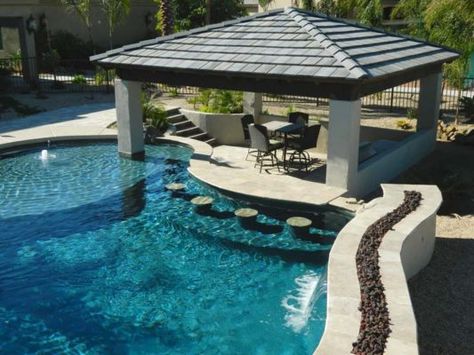 33 Mega-Impressive swim-up pool bars built for entertaining Pool Bar Ideas, Pool Bar Design, Bar Backyard, Moderne Pools, Kolam Air, Indoor Pools, Swim Up Bar, Backyard Bar, Luxury Pools