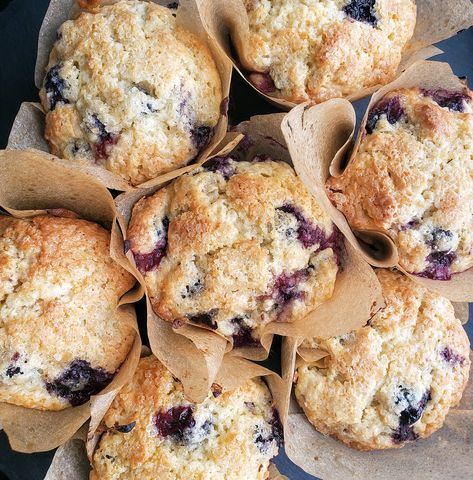 Muffins With Buttermilk, Blueberry Buttermilk Muffins, Buttermilk Blueberry Muffins, Buttermilk Blueberry, Buttermilk Muffins, Easy Blueberry Muffins, Best Blueberry Muffins, Homemade Buttermilk, Muffin Recipes Blueberry