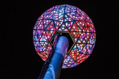 Top 10 Secrets of the New Year's Eve Ball Drop in Times Square - Page 6 of 10 - Untapped New York Times Square Ball Drop, New York New Years Eve, New Years Eve Ball, New Year's Eve Countdown, New Years Ball, New Years Countdown, New Year 2014, New Year Pictures, New Year 2017