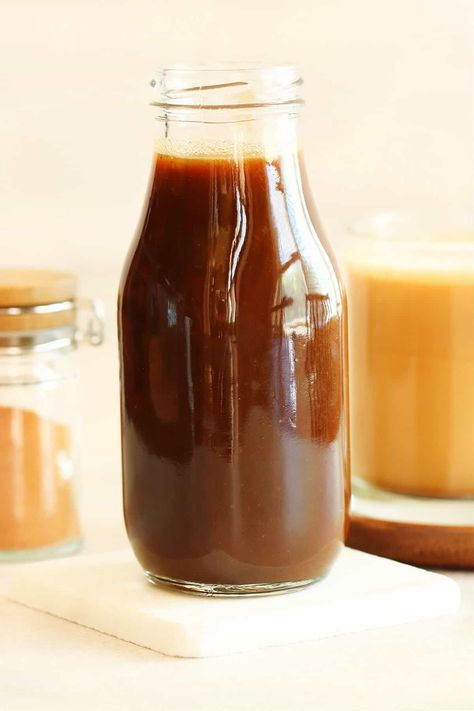 Take your coffee to the next level with this easy Pumpkin Syrup! Made with water, sugar, pumpkin pie spice, pumpkin and vanilla, this syrup is perfect for your pumpkin lattes, pancakes, waffles and fall desserts! Maple Coffee Creamer, Pumpkin Spice Syrup Recipe, Homemade Pumpkin Spice Syrup, Homemade Coffee Syrup, Maple Coffee, Homemade Coffee Creamer, Pumpkin Syrup, Homemade Spice Mix, Homemade Pumpkin Spice