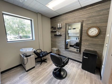 In Home Barber Shop Ideas, At Home Barbershop, Small Barber Suite Ideas, Barber Setup At Home, Barber Shop Interior Small, Barber Room Ideas, Barber Suite Ideas, Small Hair Salon Ideas Layout, Beauty Shed Salon Ideas