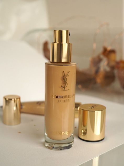 If you want a glowy foundation with good coverage and very lightweight feel �– Yves Saint Laurent’s Touche Eclat Le Teint foundation might just be the right foundation for you. Check out my full review! #ysltoucheeclat #yslfoundation #foundationreview #beautyblog #makeupblog #makeupreviews #blushingbeauty Glowy Foundation, Ysl Foundation, Ysl Touche Eclat, Foundation Swatches, Foundation For Dry Skin, Dance Comp, Double Wear Foundation, Touche Eclat, Glow Foundation