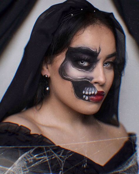 Dead Bride Makeup, Dead Bride, Dead Makeup, Halloween Makeup Pretty, Bride Makeup, Halloween Looks, Cool Artwork, Halloween Ideas, Halloween Makeup