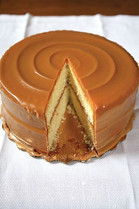 Carmel Cake, Southern Caramel Cake, Caramel Cake Recipe, Caramel Icing, Caramel Cake, Cake Frosting, Food Cakes, Sweets Treats, Yummy Cakes