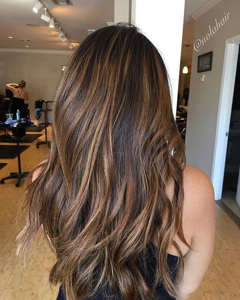 One Piece Clip, Rambut Brunette, Hair Color Asian, Brown Hair Shades, Chocolate Brown Hair Color, Brown Ombre Hair, Brown Hair Inspo, Brunette Hair With Highlights, U Part Wig