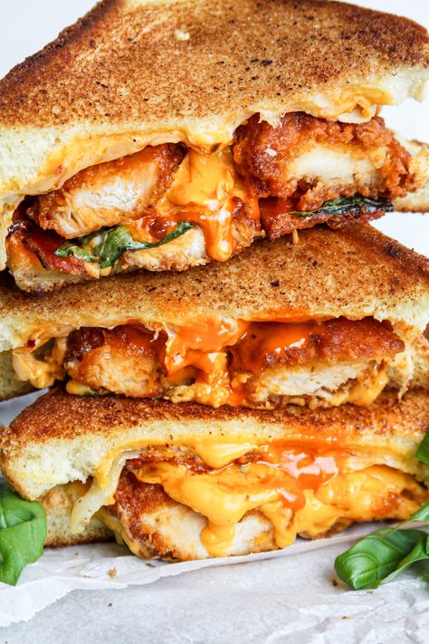 Buffalo Chicken Grilled, Chicken Grilled Cheese, Buffalo Chicken Sandwich, Buffalo Chicken Grilled Cheese, Easy Buffalo Chicken, Buffalo Chicken Sandwiches, Crispy Chicken Tenders, Chicken Grilled, Fried Chicken Breast