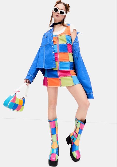 Rainbow Dolls, Rainbow Patchwork, Colorful Clothes, Pink Costume, Chiffon Mini Dress, Quirky Fashion, Colorful Life, Trendy Fashion Tops, Baby Tees