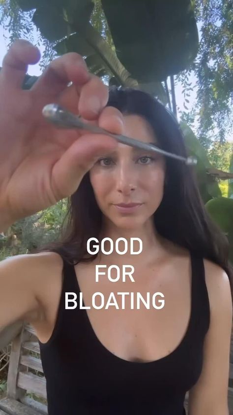 Say goodbye to bloating 👋🏻 Bloated Face, Face Massage Video, Tighten Facial Skin, Muscles Of The Face, Beauty Therapy Room, Beauty Hacks Skincare, Beauty Therapy, Pressure Points, Reflexology