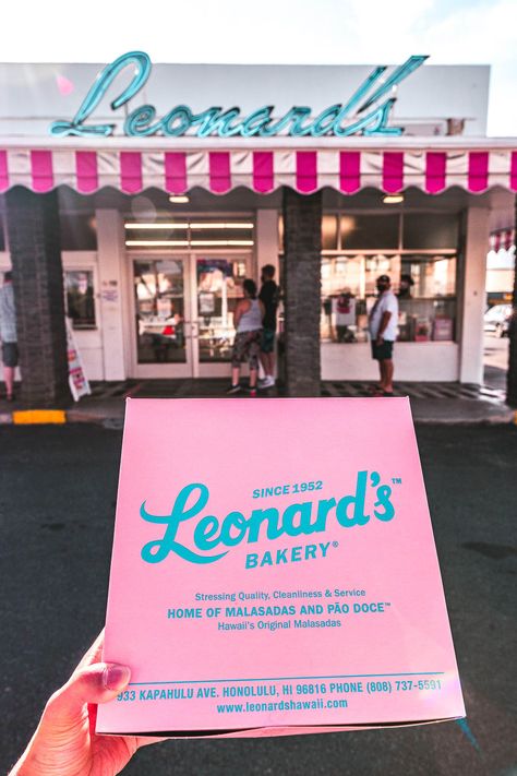 Leonard’s Bakery Hawaii, Leonards Bakery Oahu, Leonards Bakery, Oahu Hawaii Aesthetic, Hawaii Graduation, Oahu Restaurants, Honolulu Restaurants, Hawaii 2023, Oahu Waikiki