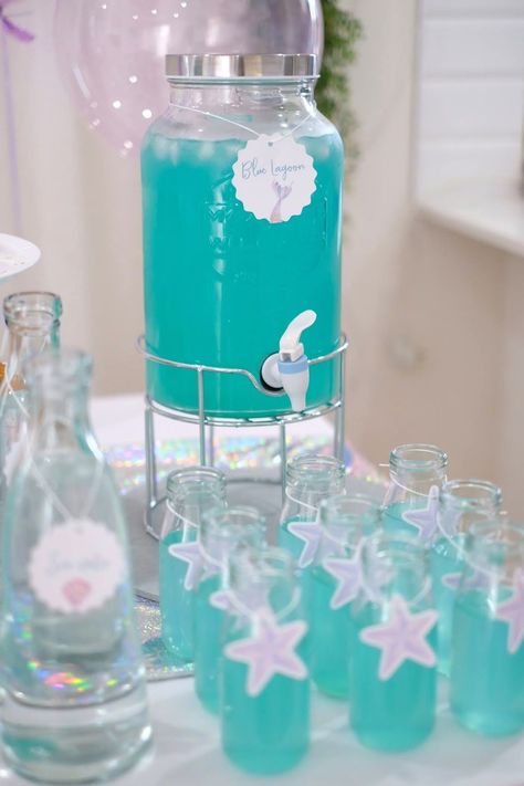 Mermaid Party Theme Ideas, Beach Themed 21st Birthday, Aqua Party Decorations, Mermaid Under The Sea Party Food, Mermaid Birthday Party Drinks, Under The Sea Party Theme Decoration, Aqua Birthday Party Ideas, Jelly Fish Themed Party, Mermaid Under The Sea Birthday Party