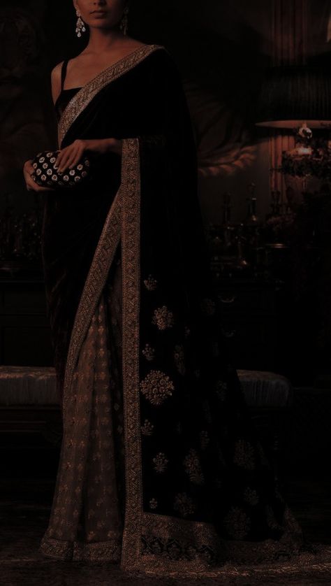 Dark Saree Aesthetic, Desi Dark Academia Outfits, Black Desi Clothes, Black Indian Aesthetic, Dark Lehenga, Dark Indian Aesthetic, Dark Saree, Indian Saree Aesthetic, Black Saree Aesthetic