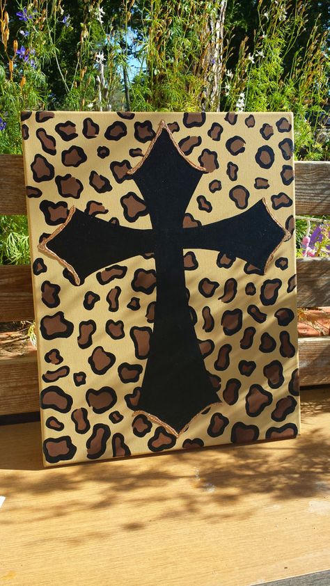 Posters To Paint For Your Room, Card Board Art Ideas, Bedroom Ideas Crafts, Cheetah Print Drawing Easy, Cheetah Print Canvas Painting, Leopard Painting Easy, Diy Room Decor Drawings, Cheetah Painting Easy, Y2k Things To Paint