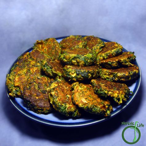 Spinach Patties, Stuffing Mix Recipes, Broccoli Patties, Fried Spinach, Pecorino Romano, Patties Recipe, Appetizer Ideas, Working Overtime, Veggie Burgers