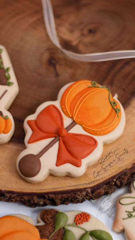 Pumpkin fall baby shower custom sugar cookies Fall Baby Shower Cookies, Fall Sugar Cookies, Cookies Fall, Cookies Pumpkin, Pumpkin Sugar Cookies, Baby Cookies, Fall Theme, Baby Shower Pumpkin, Baby Shower Cookies