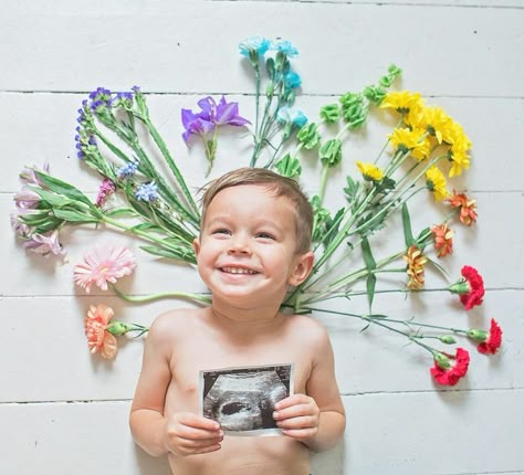 Rainbow baby pregnancy sibling announcement Rainbow Baby Announcement With Sibling, Baby Announcement With Sibling, Baby Food Organization, Rainbow Baby Photography, Spring Pregnancy Announcement, Sibling Announcement, 3 Angels, Rainbow Baby Announcement, Baby Announcement Photoshoot