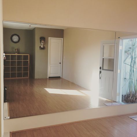 Dance studio Affordablemirrors Dance Room Aesthetic In House, Small Home Dance Studio, Dance Studio In House, Small Dance Studio Design, Dancing Room, Dance Studio Design, Dance Studio Decor, Home Dance Studio, Dance Room