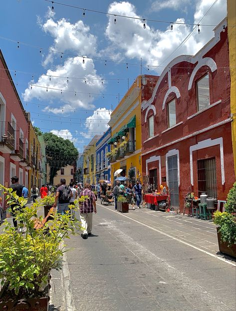 Puebla City Mexico, Mexico At Night Aesthetic, Yucatan Mexico Aesthetic, Mexico Streets Aesthetic, Summer Aesthetic Mexico, Mexico Street Aesthetic, Guadalajara Mexico Aesthetic, Mexico Aesthetic Pictures, Mexico Photo Dump