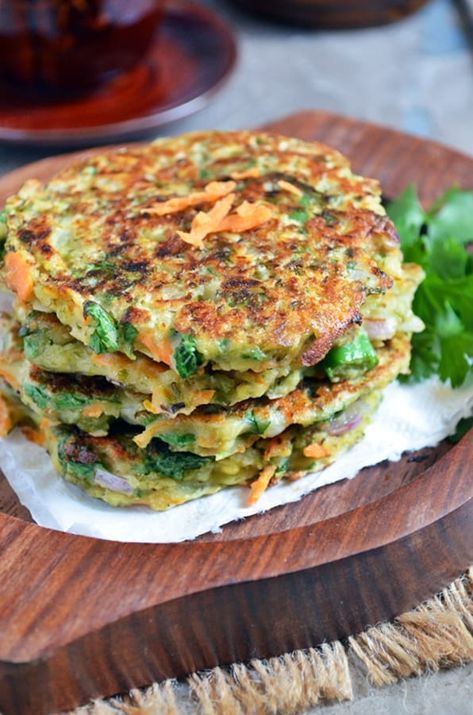 moong dal chilla recipe1 Dal Chilla Recipe, Dal Chilla, Moong Dal Chilla, Savoury Pancake Recipe, Veggie Cakes, Ayurvedic Recipes, Moong Dal, Indian Breakfast, Indian Snack Recipes