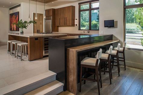 love the multi height counter Kitchen Two Levels, Split Level Kitchen Diner, White And Black Kitchen Design, Multi Level Kitchen, Sunken Kitchen, Split Level Home Designs, Open Concept Kitchen Living Room Layout, Split Level Kitchen, Open Concept Kitchen Living Room