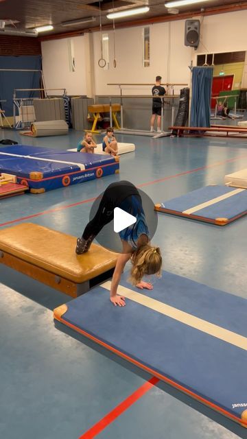 Gymnastics Level 1 Checklist, Xcel Bronze Gymnastics Drills, Basic Gymnastics Skills, Cool Gymnastics Moves, Gymnastics Bedroom Ideas, Level 1 Gymnastics, Cool Gymnastics Tricks Easy, Cool Gymnastics Tricks, Easy Gymnastics Moves