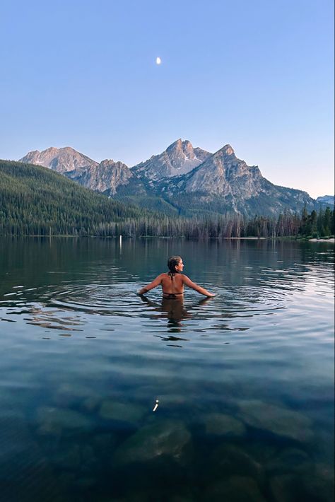 Camping By The Lake, Vision Board Camping, Swimming In A Lake Aesthetic, Cozy Mountain Aesthetic, Lake In Mountains, Living On A Lake, Montana Vacation Summer, Summer Aesthetic Mountains, Wild Swimming Aesthetic