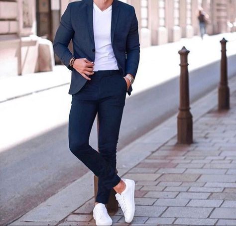 Romance Story, Mens Fashion Suits Casual, Outfit For Boys, Mens Business Casual Outfits, Best Dressed Man, Dress Suits For Men, Designer Suits For Men, France Italy, Blazer Outfit