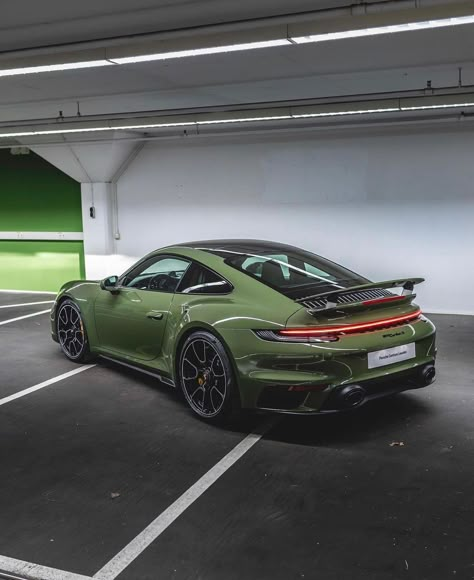 Porche 992 Turbo S, Porsche Gt3 Rs Dark Green, Porsche 992 Gt3 Rs Green, Porsche 911gt3 Green, Porsche Panamera Green, Porshe 992gt3rs, Porsche Taycan Green, Porsche Gt3 Rs Green, Porche Taycan Turbo S