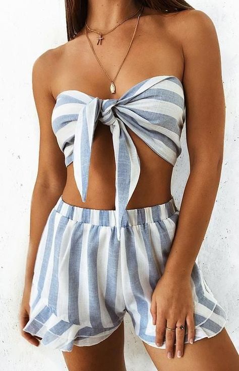 ZAFUL Smocked Stripes Top And Shorts Set#lookbook #women #shortset #summer Chest Bandage, Blue Summer Outfits, Woman Suit, Design Moda, Trendy Swimwear, Suit Dress, Mode Design, Outfit Trends, Pinterest Outfits