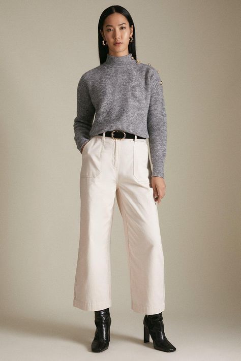 Twill Woven Wide Leg Cropped Trouser - Ecru - A cropped leg gives these high-waisted, wide-leg trousers a modern vibe, plus it shows off your on-point footwear. The style is created with a structured cotton twill and deep hip pockets along with jean-style back pockets with topstitch detail. Ecru Wide Leg Pants Outfit, Cream Cropped Jeans Outfit, Ecru Trousers Outfit, Ecru Pants Outfit, How To Wear Wide Leg Cropped Jeans, Cream Wide Leg Pants Outfits, Wide Leg Pants Outfit Fall, 2023 Workwear, Cropped Trousers Outfit