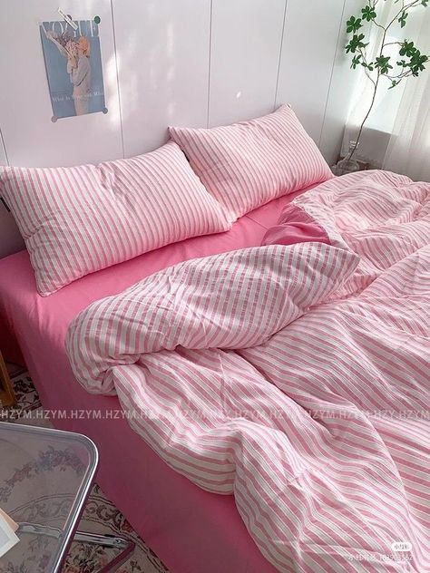 Redecorate Bedroom, Cozy Room Decor, Apartment Decor Inspiration, Dream Room Inspiration, Room Makeover Bedroom, Room Makeover Inspiration, Cute Room Decor, Cozy Room, Room Inspiration Bedroom