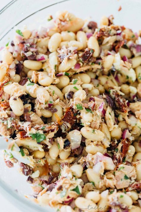 Mediterranean Tuna White Bean Salad - Tuna Salad with White Beans Tuna White Bean Salad, Bean Tuna Salad, Tuna White Bean, Mediterranean Tuna, Canned Tuna Recipes, White Bean Salad, Tuna Salad Recipe, Canned Tuna, Tuna Recipes