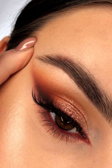 Brown Cat Eye Makeup, Foxy Eyes Make Up, Foxy Makeup, Foxy Eye, Foxy Eyes, Color Eyeliner, Makeup Nude, Eyes Tutorial, Natural Glam Makeup