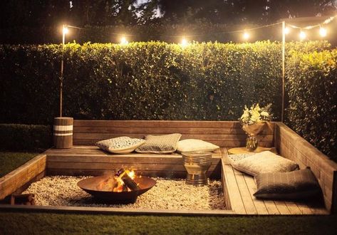 Sunken Fire Pits, Outdoor Fire Pit Designs, Cool Fire Pits, Backyard Fireplace, Backyard Seating, Fire Pit Seating, Fire Pit Area, Backyard Landscape, Fire Pit Designs