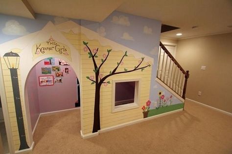 10 Incredible Kids Under Stair Playhouse DIY Ideas Stair Playhouse, Under Stairs Playhouse, Room Under The Stairs, Playhouse Diy, Kids Indoor Playhouse, Space Under Stairs, Open Trap, Indoor Playhouse, Diy Playhouse