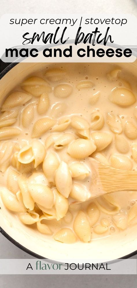 Small Batch Creamy Mac and Cheese Small Mac And Cheese Recipe, Mac And Cheese Small Batch, Macaroni Cheese Sauce Recipe, Mac And Cheese Recipe For Two, Single Serve Mac And Cheese Recipe, Easy Creamy Mac And Cheese Recipe, Homemade Mac And Cheese Recipe Easy, Creamy Mac And Cheese Recipe, Easy Mac N Cheese Recipe