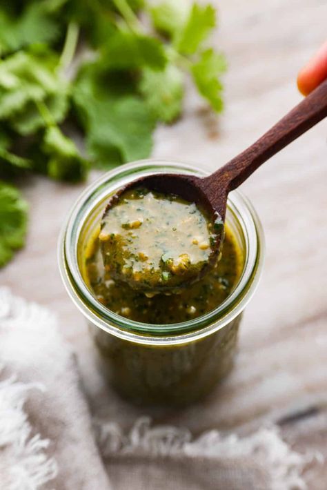 Vietnamese Sauce, How To Make Chimichurri, Chimichurri Sauce Recipe, Nuoc Cham, Pesto Hummus, Chimichurri Recipe, Salsa Guacamole, Marinated Beef, Chimichurri Sauce