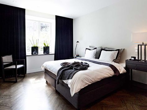 Black Curtains Bedroom, Relaxing Office, Curtains Diy, Stylish Interior Design, Curtains For Bedroom, Stylish Interior, Rustic Curtains, Interiors Dream, Curtain Ideas