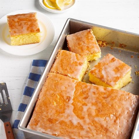 Glazed Lemon Cake Lemon Glaze Cake, Easy Easter Desserts, Light Cakes, Lemon Cake Recipe, Lemon Pudding, Lemon Glaze, Pound Cake Recipes, Lemon Desserts, Cake With Cream Cheese