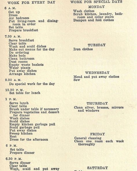 1917 Homemakers Sample Schedule (source unknown). #Homemaking #Homemaker #Traditionalvalues #Vintagevirtues Christian Homemaker Schedule, Stay At Home Wife Schedule, Homemaker Planner, Homemaker Aesthetic, Homemaking Schedule, Vintage Homemaking, Biblical Homemaking, Housewife Life, Homemaking Binder