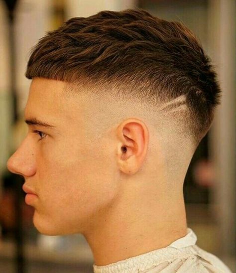 Short fringe Haircut For Men Fade, Men Fade Haircut Short, Fade Haircut Styles, Short Fade Haircut, Mens Haircuts Short Hair, Haircut For Men, Crop Haircut, Gents Hair Style, Men Haircut Curly Hair