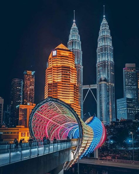 Malaysia Visit Visa Complete Process https://youtu.be/C8MBTEMkWmI Kuala Lampur, Kuala Lumpur Travel, Malaysia Travel Guide, Malaysia Truly Asia, Kuala Lumpur City, Malaysia Travel, Kuala Lumpur Malaysia, Twin Towers, Dream Travel Destinations