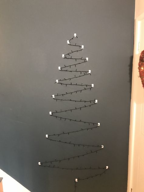 Make a DIY Christmas Tree for Your Wall | VELCRO® Brand Blog Diy Christmas Wall, Wall Christmas Tree, Alternative Christmas, Gift Drawing, Alternative Christmas Tree, Xmas Deco, Traditional Christmas Tree, Coastal Wall Decor, Simple Christmas Tree